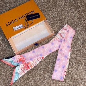 Authentic RARE Louis Vuitton Bandeau